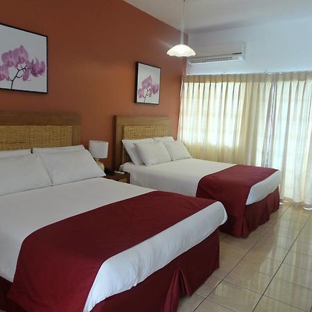 Flamboyant Hotel & Villas St. George's Esterno foto