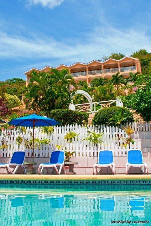 Flamboyant Hotel & Villas St. George's Esterno foto