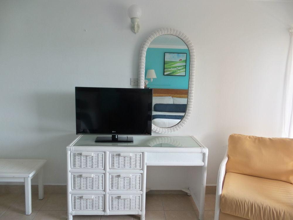 Flamboyant Hotel & Villas St. George's Esterno foto