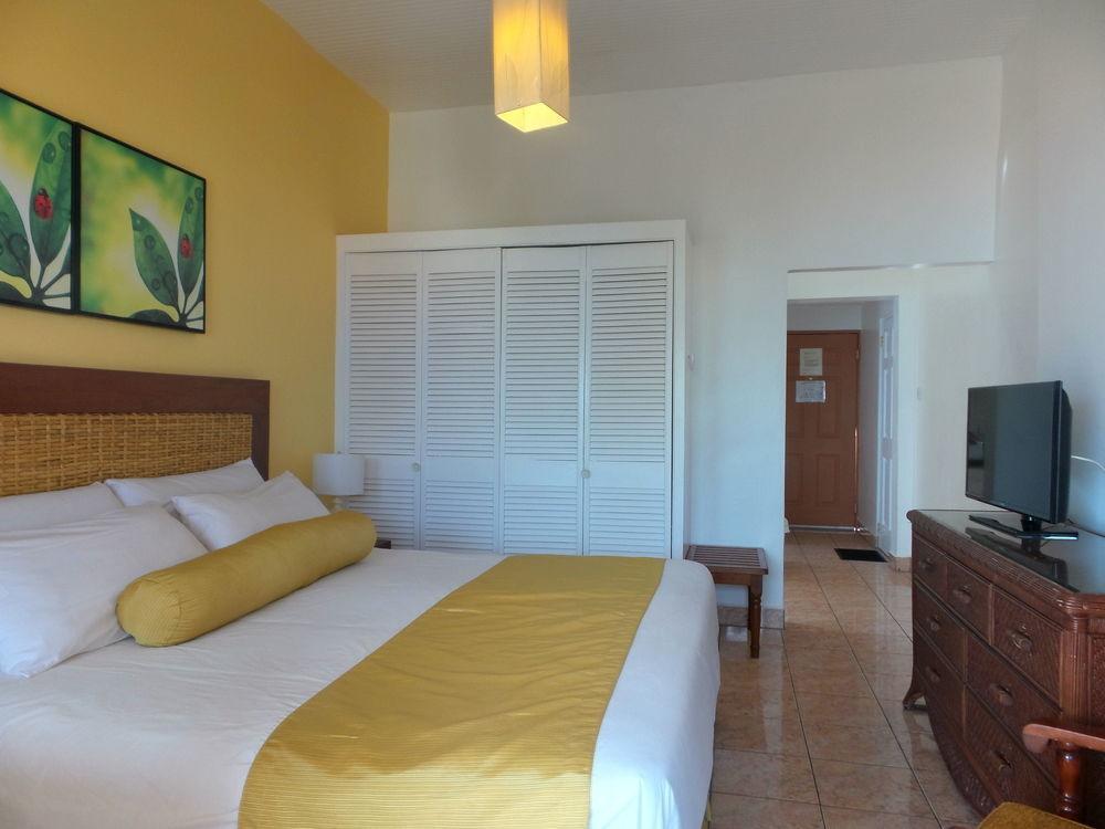 Flamboyant Hotel & Villas St. George's Esterno foto