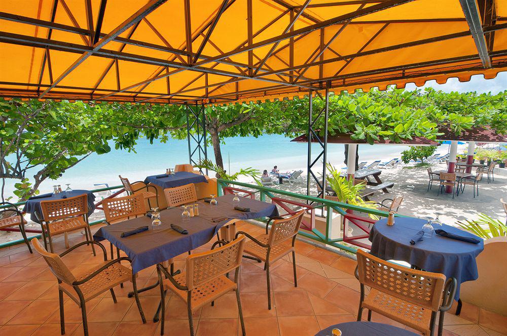 Flamboyant Hotel & Villas St. George's Esterno foto